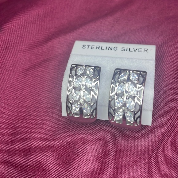 Chunky hoops earrings - Picture 4 of 12